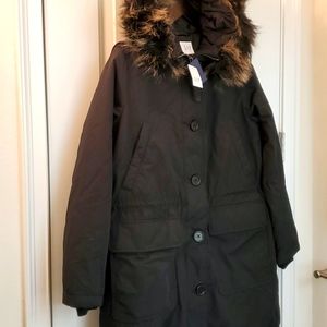 womens Gap small nwt blk parka faux fur hood trim